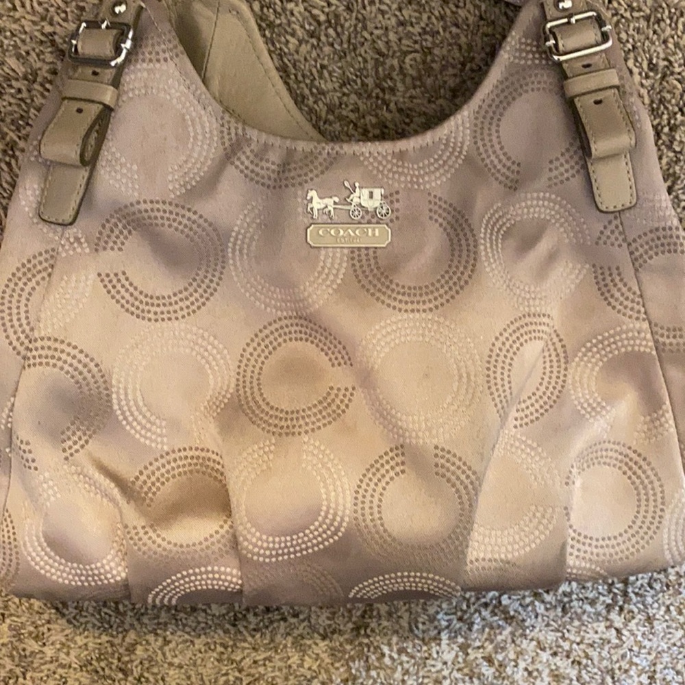 Roomy Coach purse! Gently loved!
